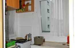 Vanzare apartament 2 camere, etaj intermediar, balcon, zona strazii Taberei!