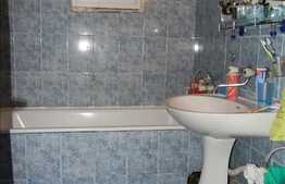 Apartament 4 camere, 96 mp, decomandat, 2 balcoane, zona Billa