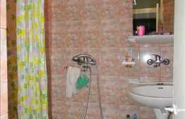 Apartament 4 camere, 96 mp, decomandat, 2 balcoane, zona Billa