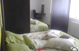 Apartament de vanzare, 2 camere, etaj intermediar, zona Polus Center!