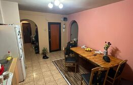 Apartament 4 camere decomandat + 2 balcoane, 2 bai etaj intermediar zona Campului