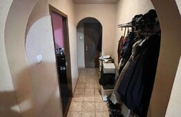 Apartament 4 camere decomandat + 2 balcoane, 2 bai etaj intermediar zona Campului