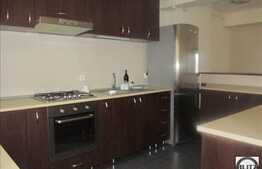 3 camere, 93 mp, etaj intermediar, 2 locuri de parcare! Zona Florilor!