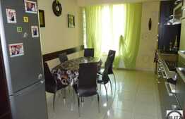 2 camere 71 mp utili plus 2 balcoane si loc parcare, zona magazinul Oncos