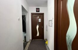 Apartament de 3 camere, decomandat, parcare, zona Hotel Paradis