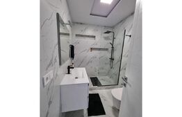 Apartament de 2 camere, 40mp, modern, parcare, ansamblu rezidential, zona Petrom 