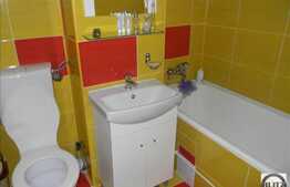 Apartament de vanzare, 3 camere, cu loc de parcare, zona Grigore Alexandrescu!