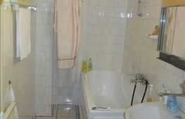 Apartament de vanzare, 3 camere, cu loc de parcare, zona Grigore Alexandrescu!