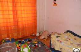 Apartament de vanzare, 3 camere, cu loc de parcare, zona Grigore Alexandrescu!