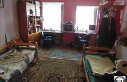 Vanzare 4 camere, 98 mp utili, zona Clinicilor, cu parcare si beci