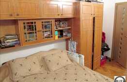 Apartament 2 camere vanzare, 75 mp utili, zona Republicii, cu boxa