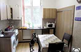 Apartament 2 camere vanzare, 75 mp utili, zona Republicii, cu boxa