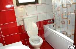 Apartament 2 camere vanzare, 75 mp utili, zona Republicii, cu boxa