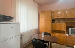 Garsoniera la casa, decomandata, 25 mp, zona strazii Traian 