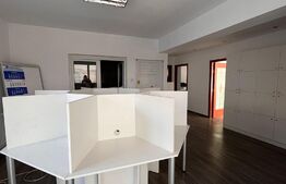 Casa individuala, 300 mp, parcări, 3 intrări, zona Între lacuri