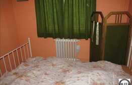 Apartament de vanzare, 2 camere, etaj intermediar, boxa la subsol, zona Brancusi