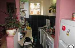 Apartament de vanzare, 2 camere, etaj intermediar, boxa la subsol, zona Brancusi