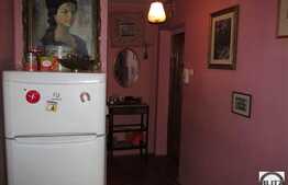 Apartament de vanzare, 2 camere, etaj intermediar, boxa la subsol, zona Brancusi