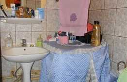 Apartament 3 camere, 72 mp, decomandat, balcon, zona podului Calvaria