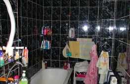 Apartament 3 camere, 72 mp, decomandat, balcon, zona podului Calvaria