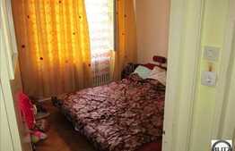 De vanzare apartament 47 mp utili, 2 camere, in zona Aleea Baisoara