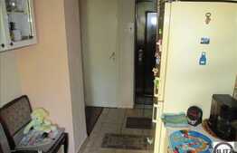 De vanzare apartament 47 mp utili, 2 camere, in zona Aleea Baisoara