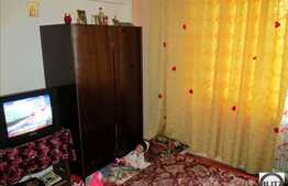 De vanzare apartament 47 mp utili, 2 camere, in zona Aleea Baisoara