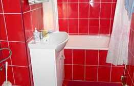 Vanzare 3 camere, 57 mp, semidecomandat, balcon, boxa la subsol, zona Mehedinti!