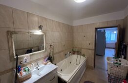 Apartament 3 camere, 90mp, 2 parcari, zona Florilor