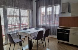 Spatiu de birouri in casa individuala, 300 mp, curte cu parcari, 3 intrari, in zona Intre Lacuri