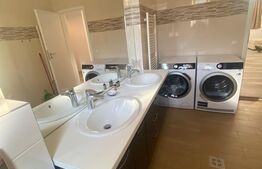 Apartament cu 3 camere, 104 mp, decomandat, parcare, zona strazii Clinicilor