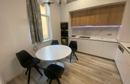 Apartament cu 3 camere, 104 mp, decomandat, parcare, zona strazii Clinicilor