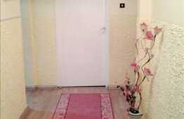 4 camere de vanzare , loc de parcare