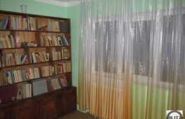 Apartament de vanzare, 3 camere, parcare, boxa la subsol, zona strazii Crinului!