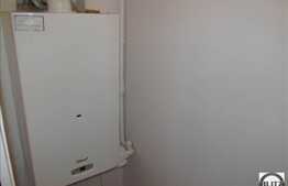 Apartament de vanzare, 3 camere, parcare, boxa la subsol, zona strazii Crinului!