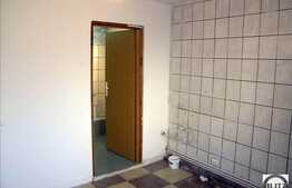 Apartament 3 camere, 78 mp utili, nemobilat, balcon, zona strazii Plopilor!