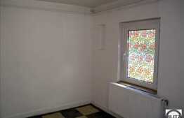 Apartament 3 camere, 78 mp utili, nemobilat, balcon, zona strazii Plopilor!