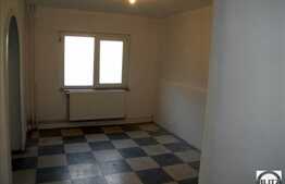 Apartament 3 camere, 78 mp utili, nemobilat, balcon, zona strazii Plopilor!