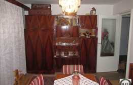 Apartament de vanzare, 4 camere, etaj intermediar, zona strazii Cojocnei!