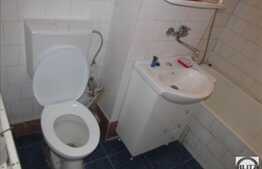 Apartament de vanzare, 4 camere, etaj intermediar, zona strazii Cojocnei!