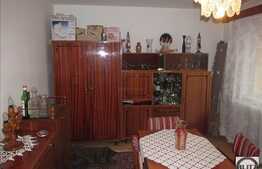 Apartament de vanzare, 4 camere, etaj intermediar, zona strazii Cojocnei!