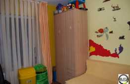 Vanzare 3 camere, 61.50 mp utili, zona Florilor! 2 locuri de parcare! Mobilat!