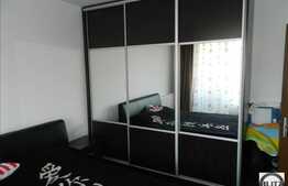 2 camere, 51 mp, decomandat, etaj intermediar, zona Porii, parcare cu CF!