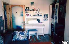 Apartament 3 camere, 80 mp, decomandat, zona strazii Calea Manastur, etaj 3/8