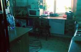 Apartament 3 camere, 80 mp, decomandat, zona strazii Calea Manastur, etaj 3/8