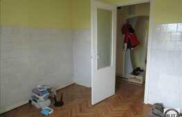 Apartament 3 camere, 67 mp, decomandat, boxa subsol, zona strazii Mehedinti