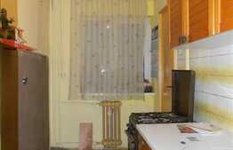 2 camere, decomandat, 54 mp, 2 balcoane,etaj intermediar, zona strazii Mehedinti