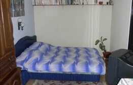 4 camere, decomandat, 78 mp, 2 balcoane, boxa la etaj, zona Calea Floresti!