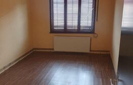 Casă de 3 camere, 90mp, Centru