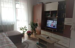 Apartament 3 camere, 65 mp, semidecomandat, boxa spatioasa, loc de parcare zona Astra